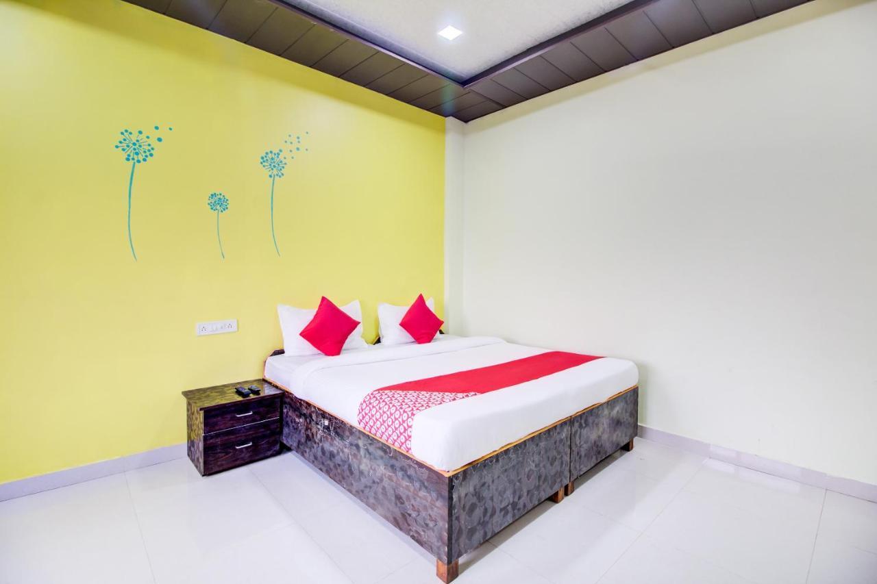 Hotel Oyo 48915 Chaitanya Green Park Vani Exterior foto