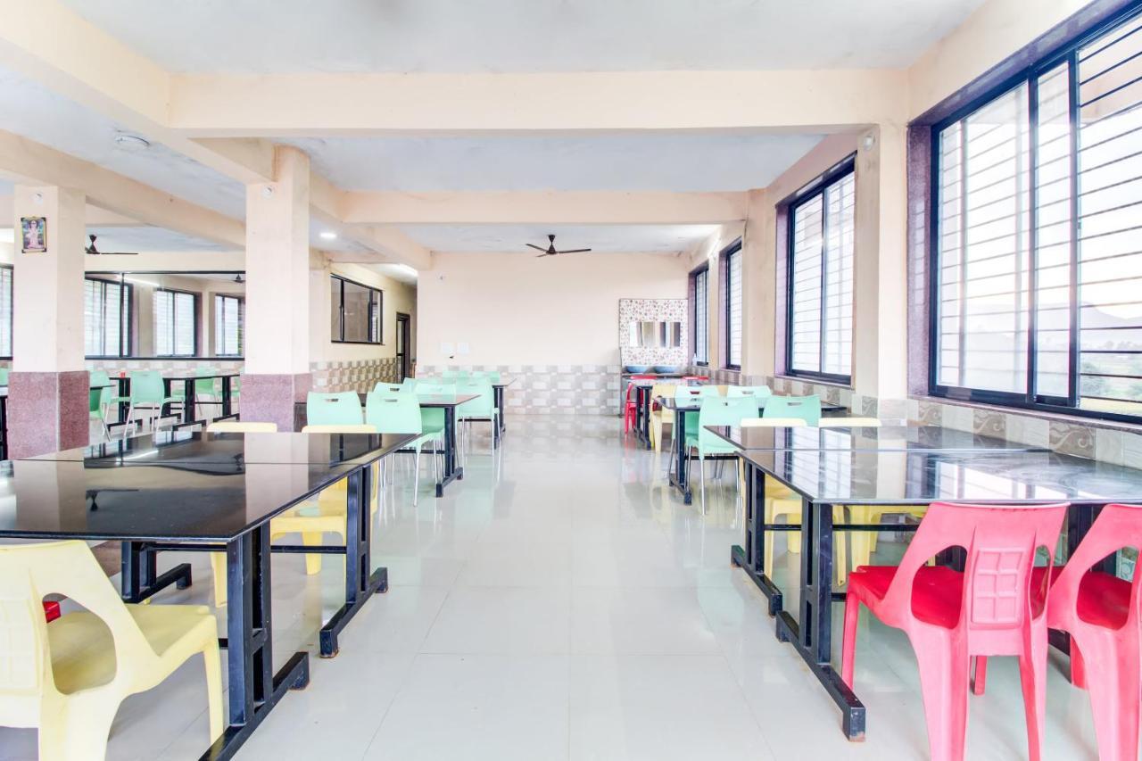 Hotel Oyo 48915 Chaitanya Green Park Vani Exterior foto