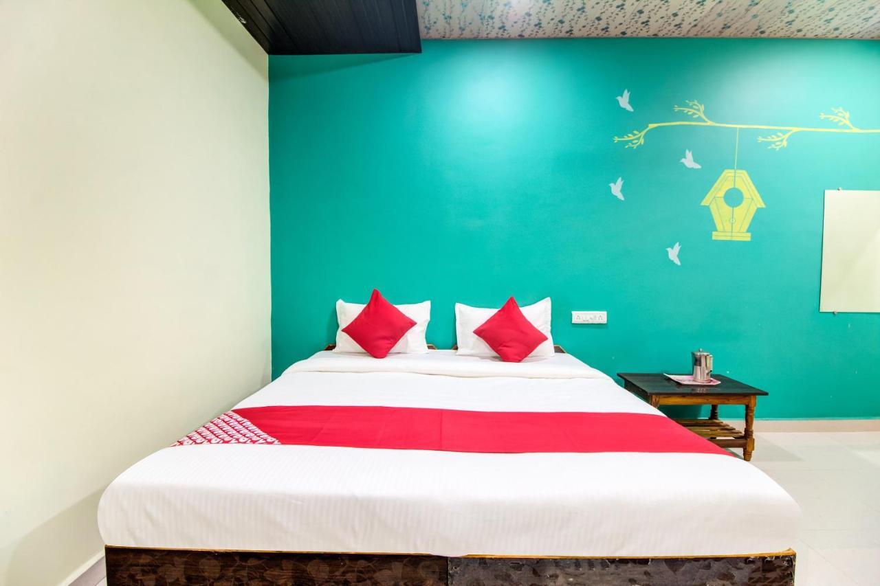 Hotel Oyo 48915 Chaitanya Green Park Vani Exterior foto