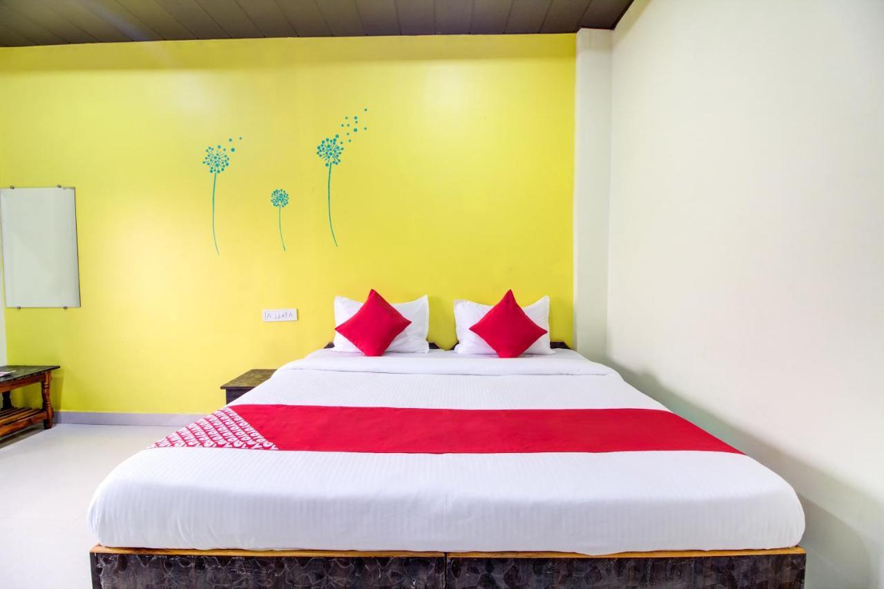 Hotel Oyo 48915 Chaitanya Green Park Vani Exterior foto