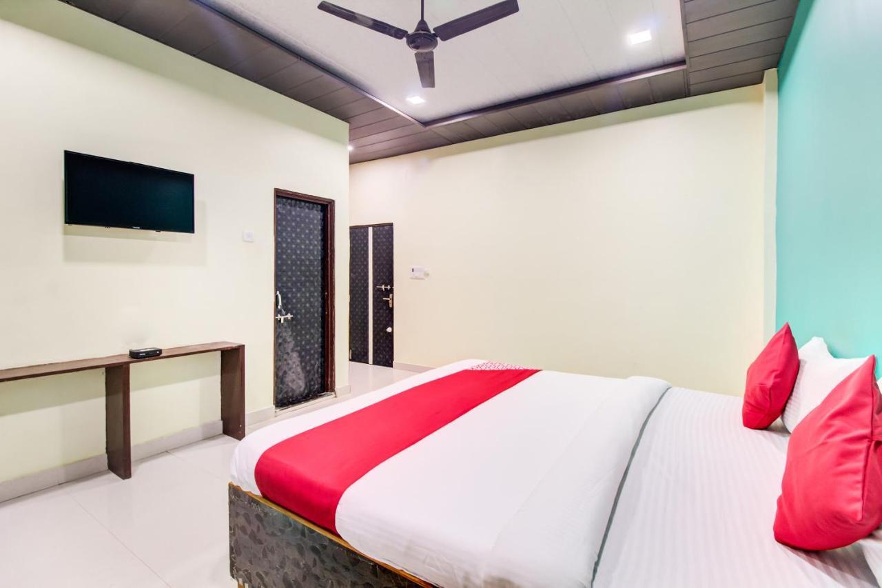 Hotel Oyo 48915 Chaitanya Green Park Vani Exterior foto