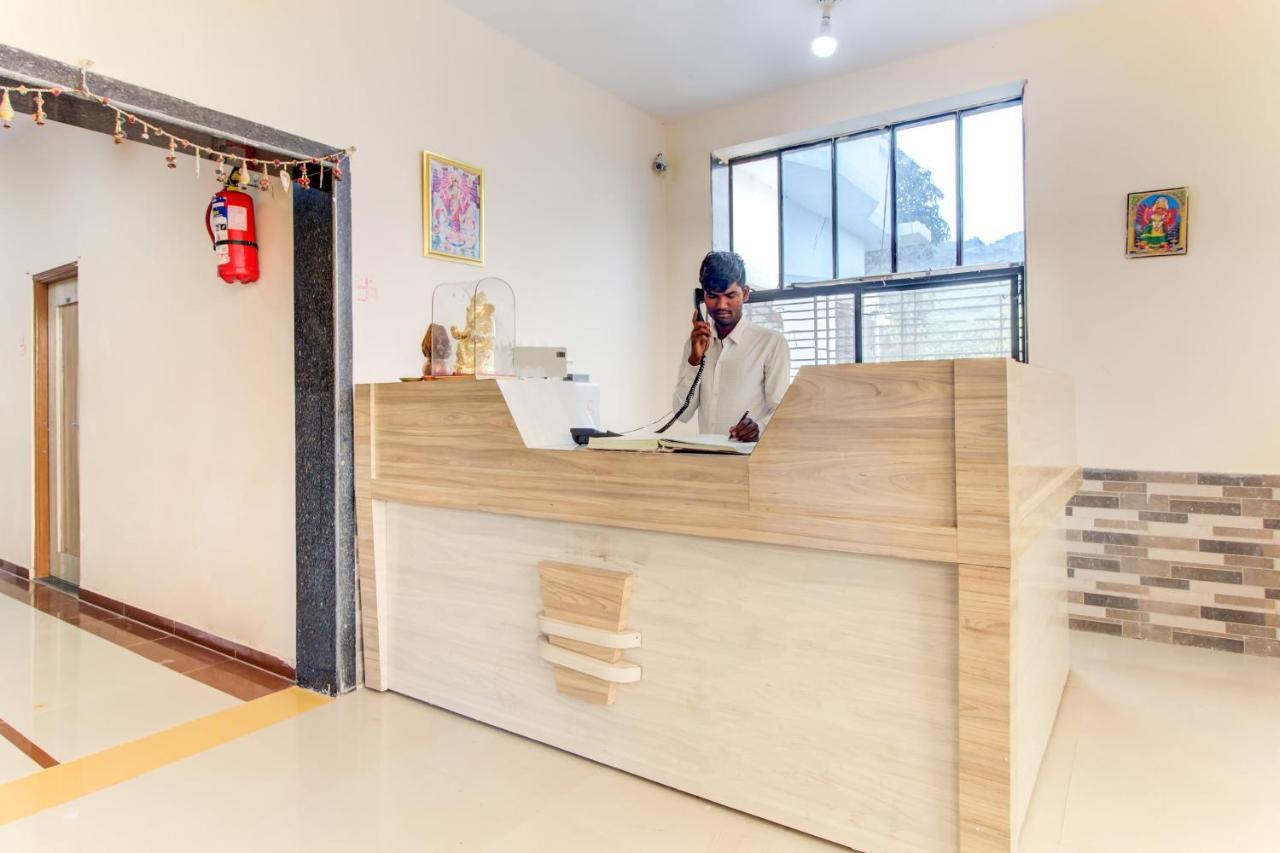 Hotel Oyo 48915 Chaitanya Green Park Vani Exterior foto