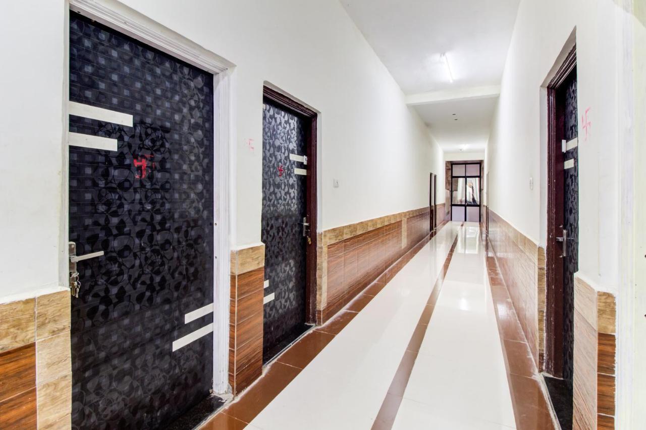 Hotel Oyo 48915 Chaitanya Green Park Vani Exterior foto