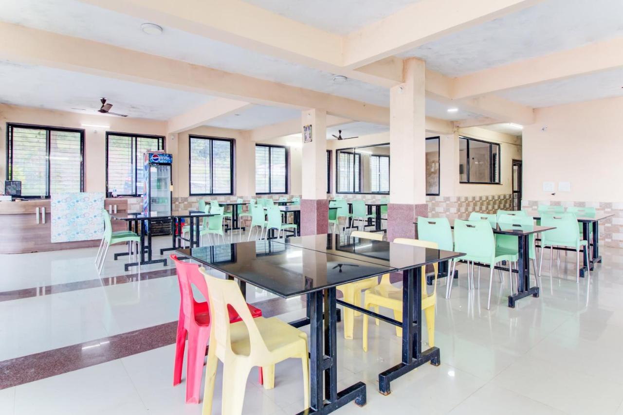 Hotel Oyo 48915 Chaitanya Green Park Vani Exterior foto